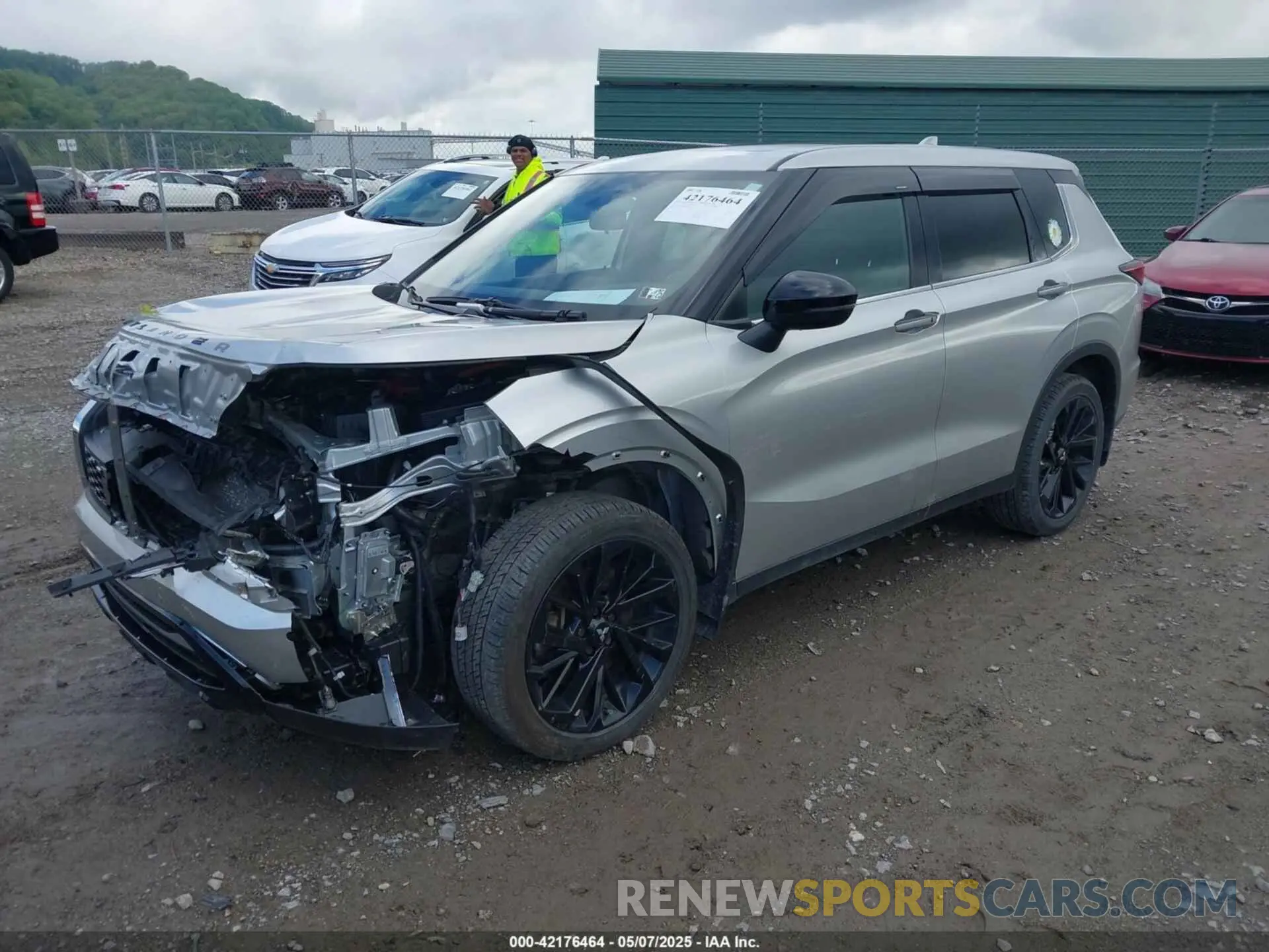 2 Фотография поврежденного автомобиля JA4J4UA8XNZ078108 MITSUBISHI OUTLANDER 2022