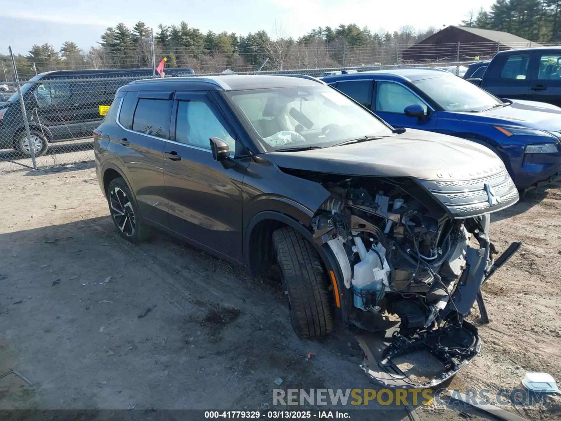 1 Фотография поврежденного автомобиля JA4J4VA81NZ077600 MITSUBISHI OUTLANDER 2022