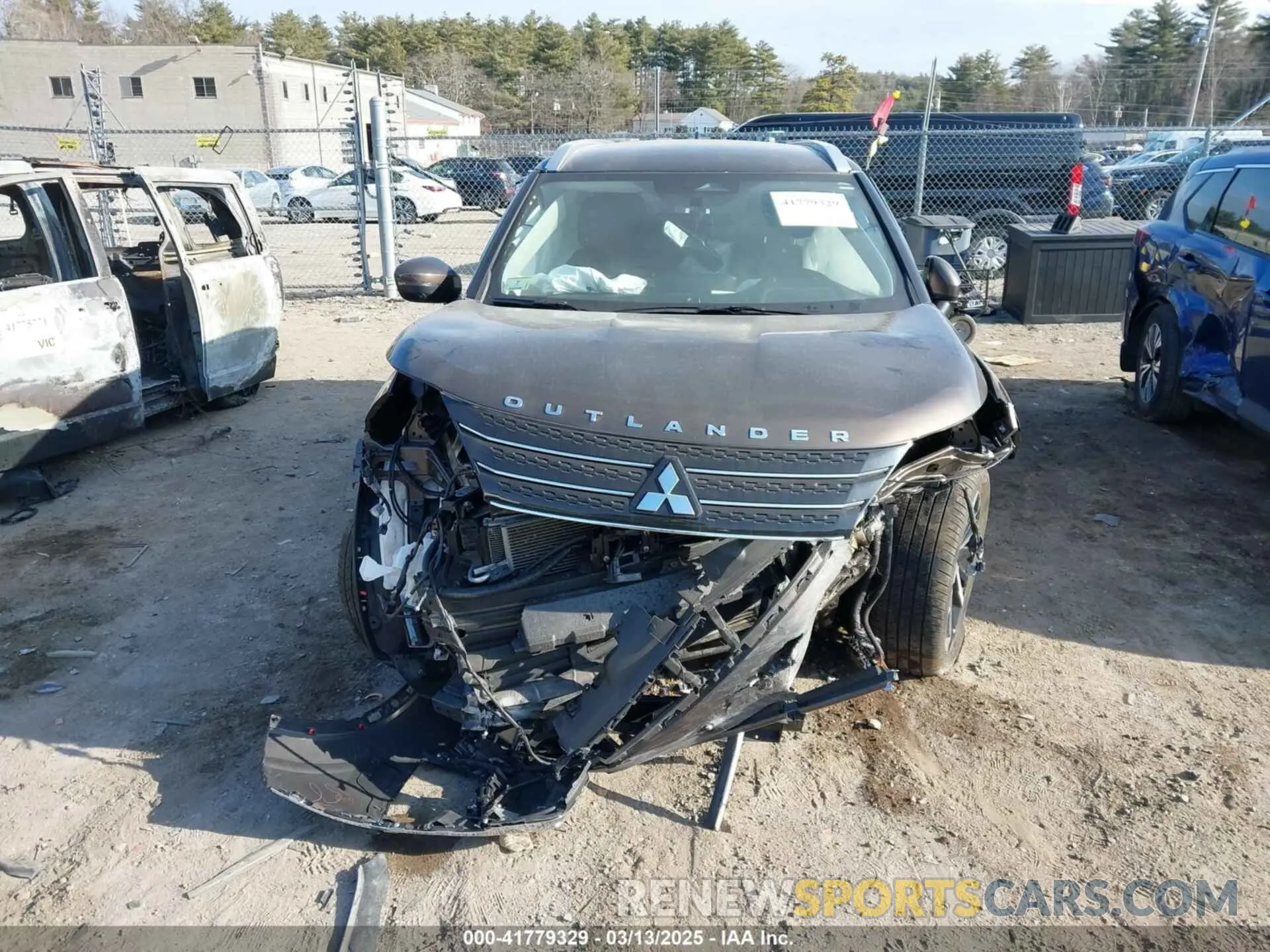 11 Фотография поврежденного автомобиля JA4J4VA81NZ077600 MITSUBISHI OUTLANDER 2022