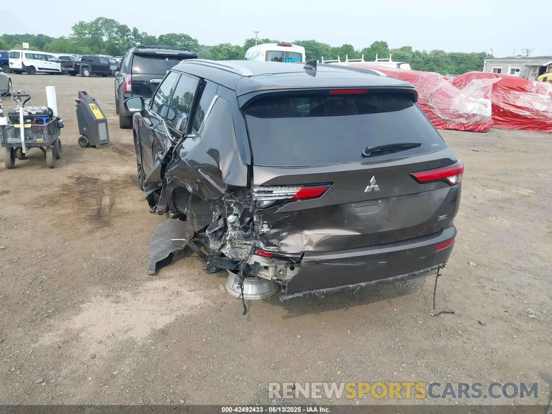 6 Photograph of a damaged car JA4J4VA82NZ060174 MITSUBISHI OUTLANDER 2022