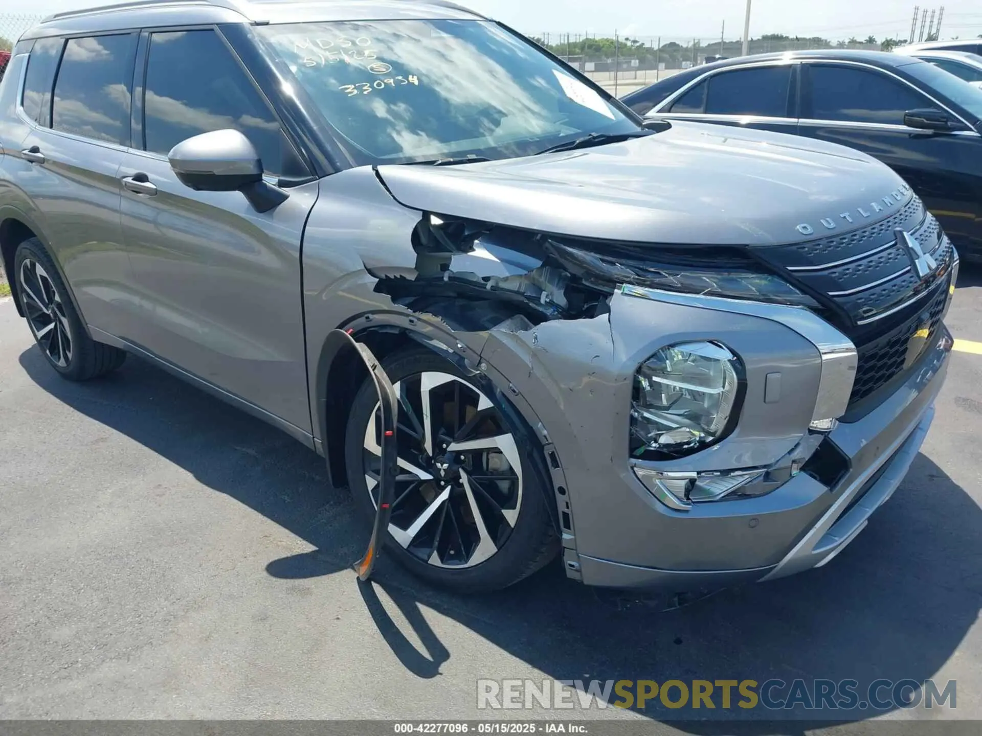 6 Photograph of a damaged car JA4J4VA82NZ087097 MITSUBISHI OUTLANDER 2022