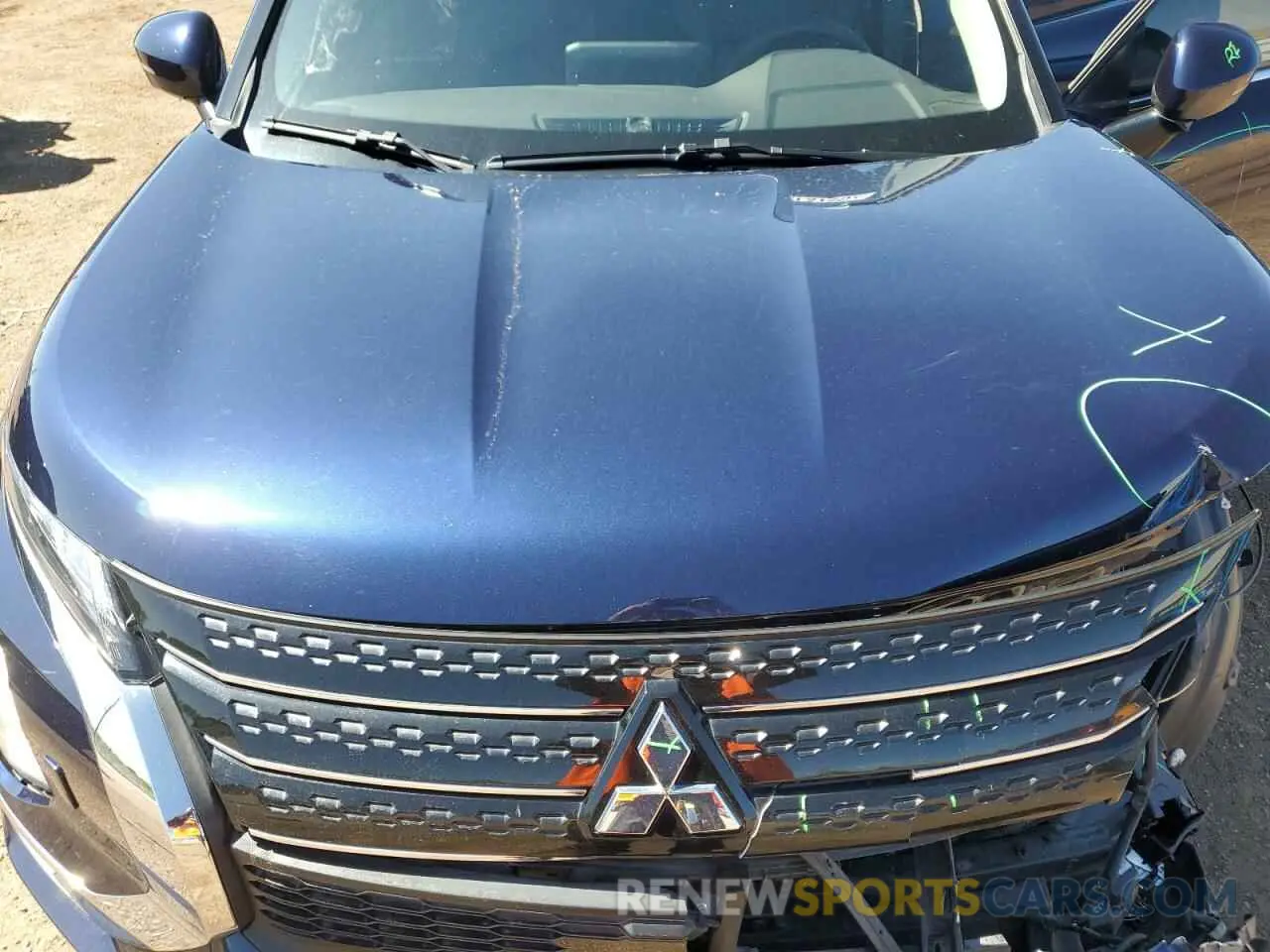 11 Photograph of a damaged car JA4J4VA86NZ076958 MITSUBISHI OUTLANDER 2022