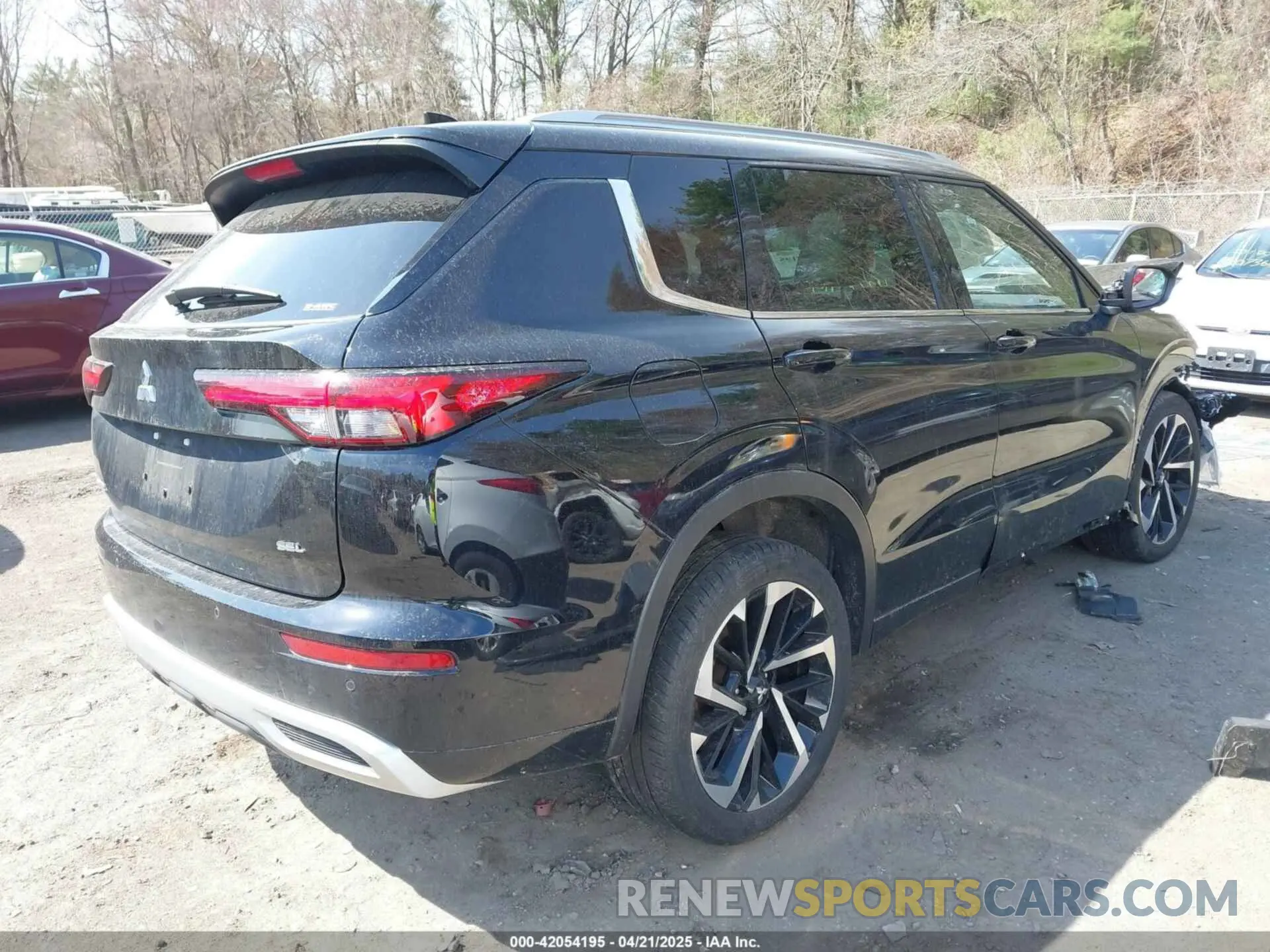4 Фотография поврежденного автомобиля JA4J4VA88NZ085371 MITSUBISHI OUTLANDER 2022
