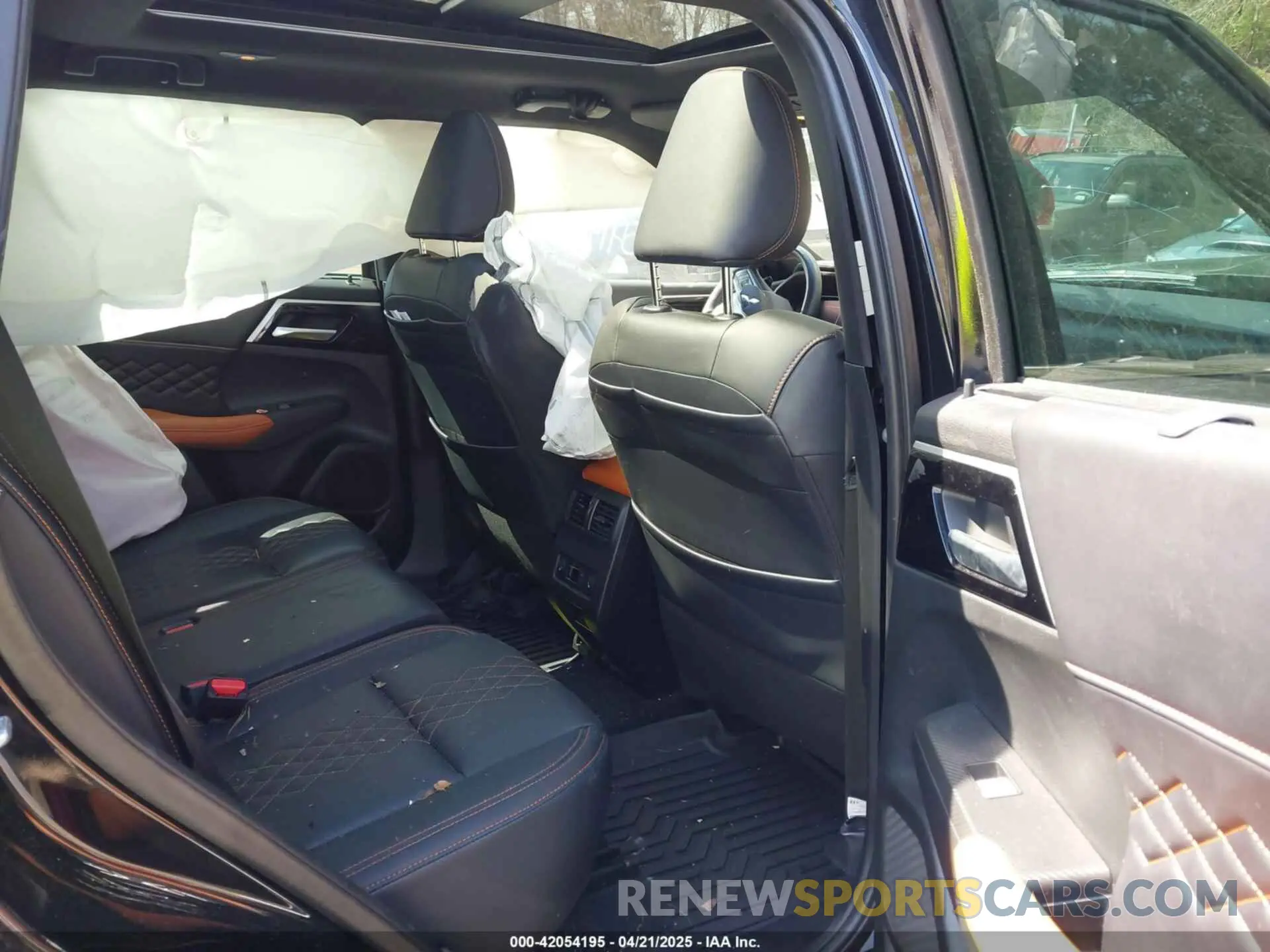 8 Фотография поврежденного автомобиля JA4J4VA88NZ085371 MITSUBISHI OUTLANDER 2022