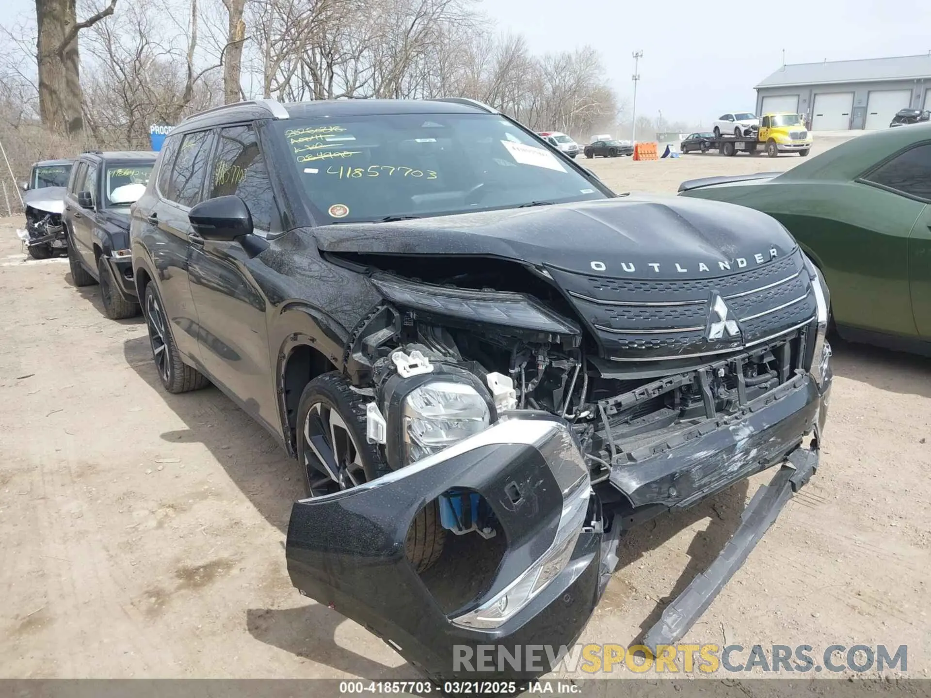 1 Photograph of a damaged car JA4J4VA89NZ084990 MITSUBISHI OUTLANDER 2022