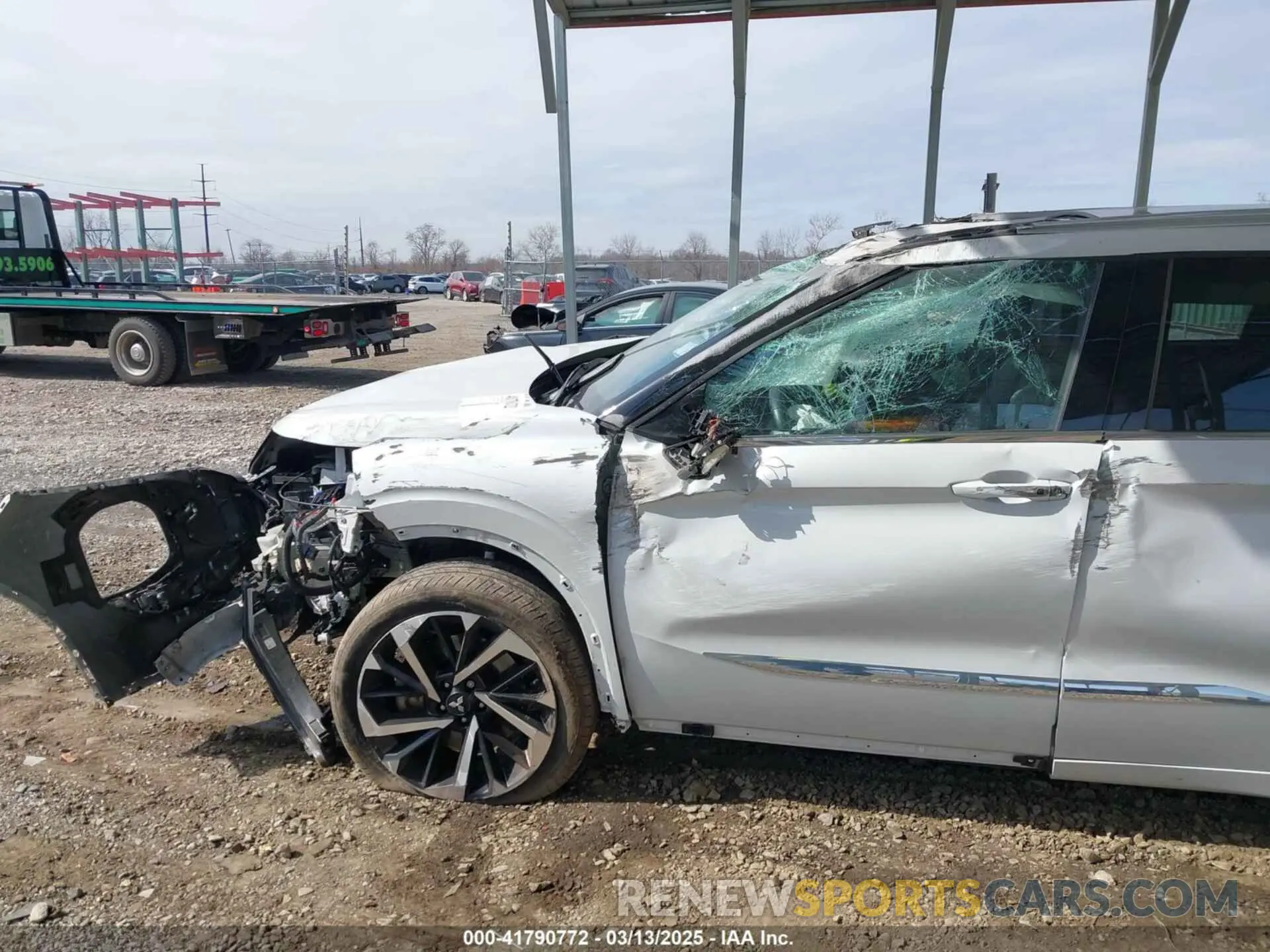 15 Photograph of a damaged car JA4J4VA8XNZ040223 MITSUBISHI OUTLANDER 2022