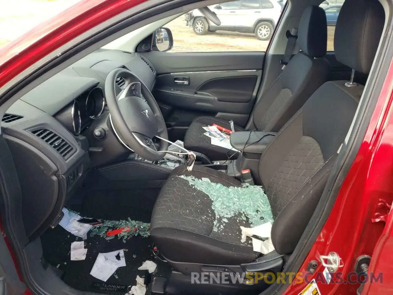 7 Photograph of a damaged car JA4ARUAU4PU015620 MITSUBISHI OUTLANDER 2023