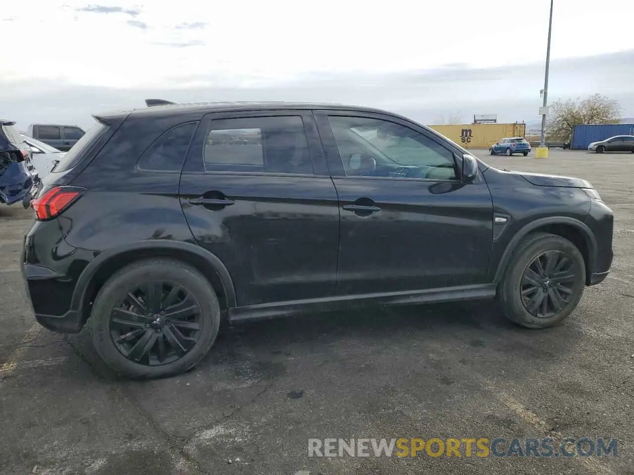 3 Фотография поврежденного автомобиля JA4ARUAU5PU003850 MITSUBISHI OUTLANDER 2023