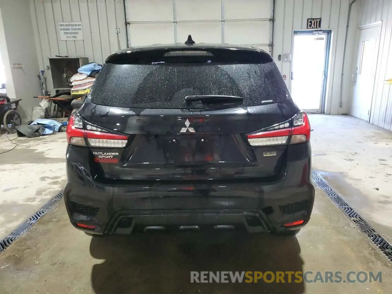 6 Photograph of a damaged car JA4ARUAU9PU012079 MITSUBISHI OUTLANDER 2023
