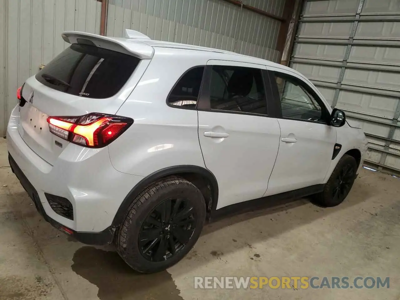 3 Фотография поврежденного автомобиля JA4ARUAU9PU013555 MITSUBISHI OUTLANDER 2023