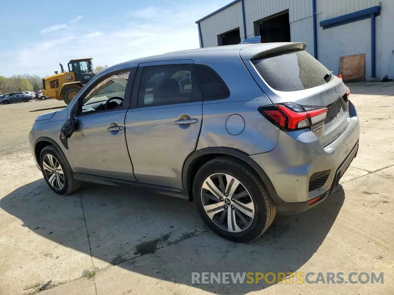2 Фотография поврежденного автомобиля JA4ARUAUXPU012365 MITSUBISHI OUTLANDER 2023