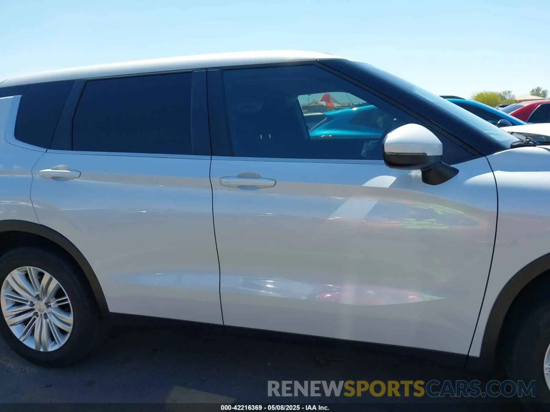 14 Photograph of a damaged car JA4J3TA89PZ021852 MITSUBISHI OUTLANDER 2023