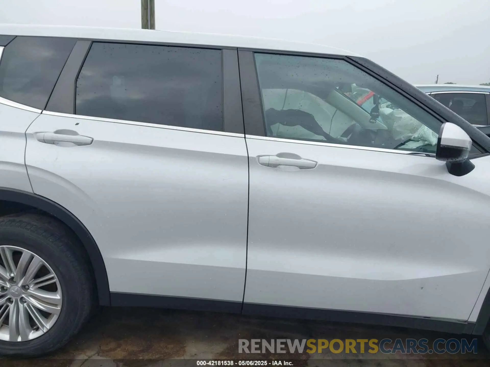 13 Фотография поврежденного автомобиля JA4J3TA8XPZ010519 MITSUBISHI OUTLANDER 2023