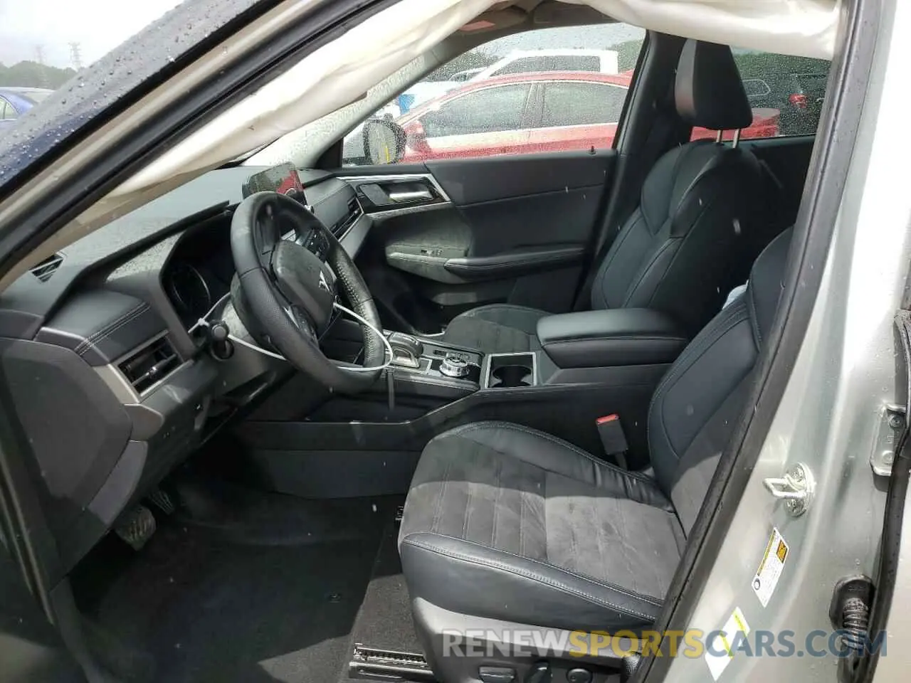 7 Photograph of a damaged car JA4J3UA81PZ011323 MITSUBISHI OUTLANDER 2023