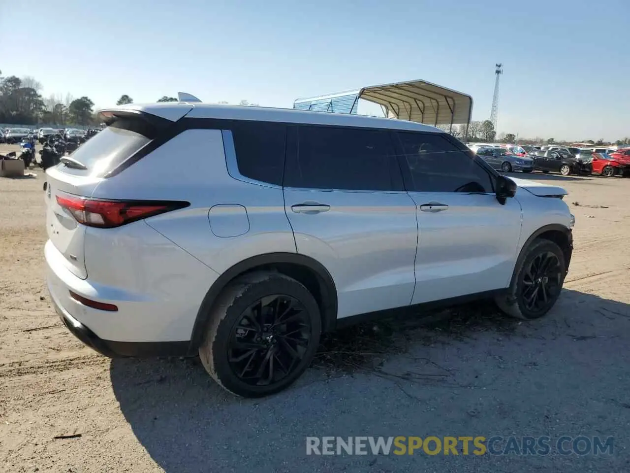 3 Фотография поврежденного автомобиля JA4J3UA81PZ042409 MITSUBISHI OUTLANDER 2023