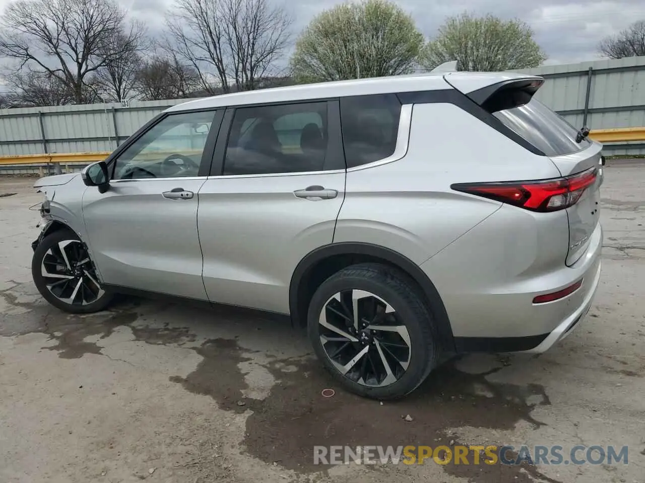 2 Фотография поврежденного автомобиля JA4J3UA83PZ017754 MITSUBISHI OUTLANDER 2023