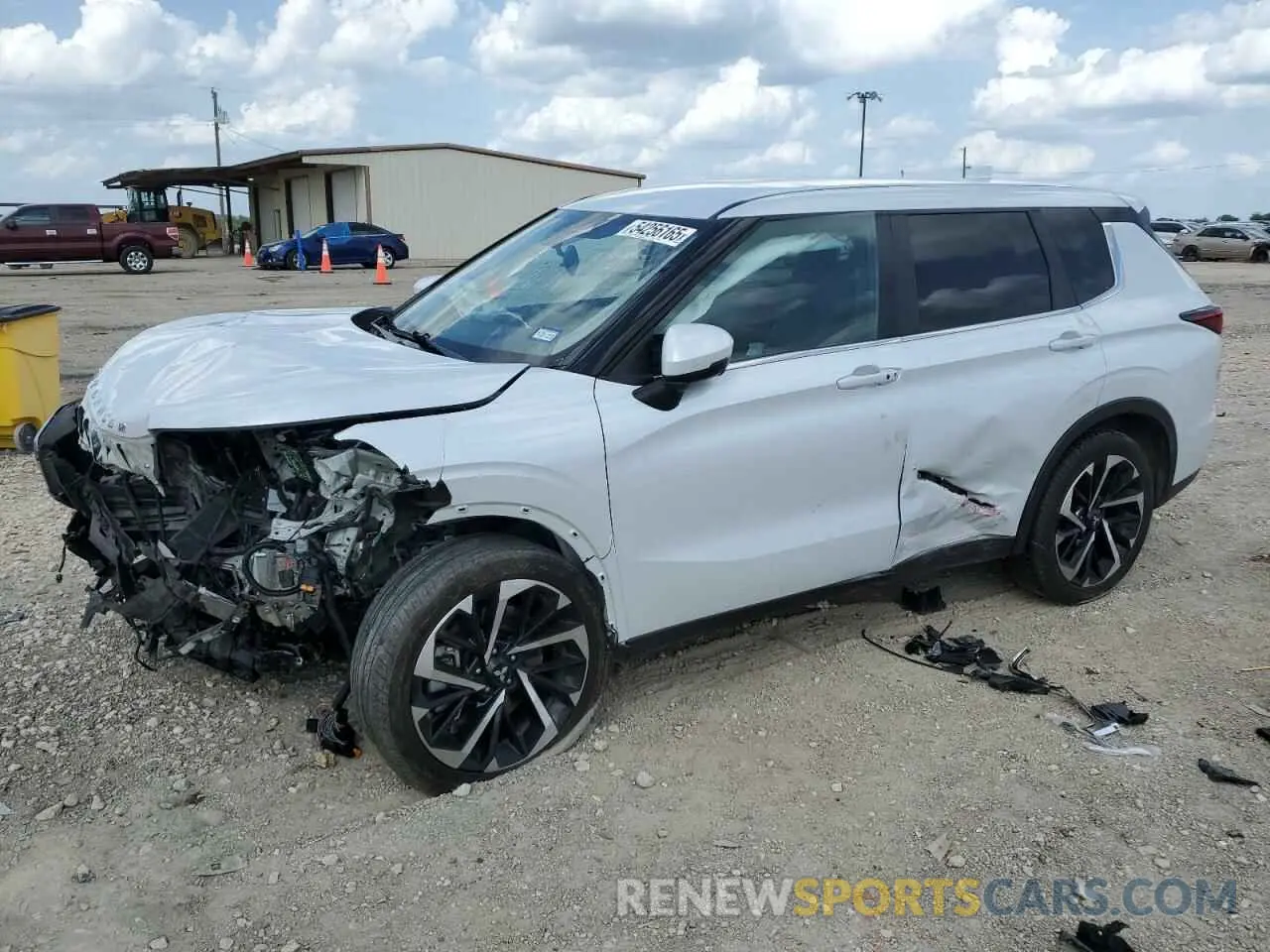 1 Photograph of a damaged car JA4J3UA83PZ061933 MITSUBISHI OUTLANDER 2023
