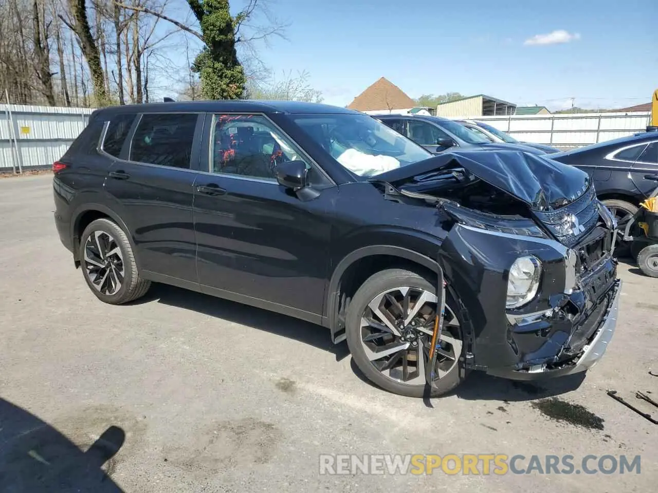 4 Фотография поврежденного автомобиля JA4J3UA84PZ012658 MITSUBISHI OUTLANDER 2023