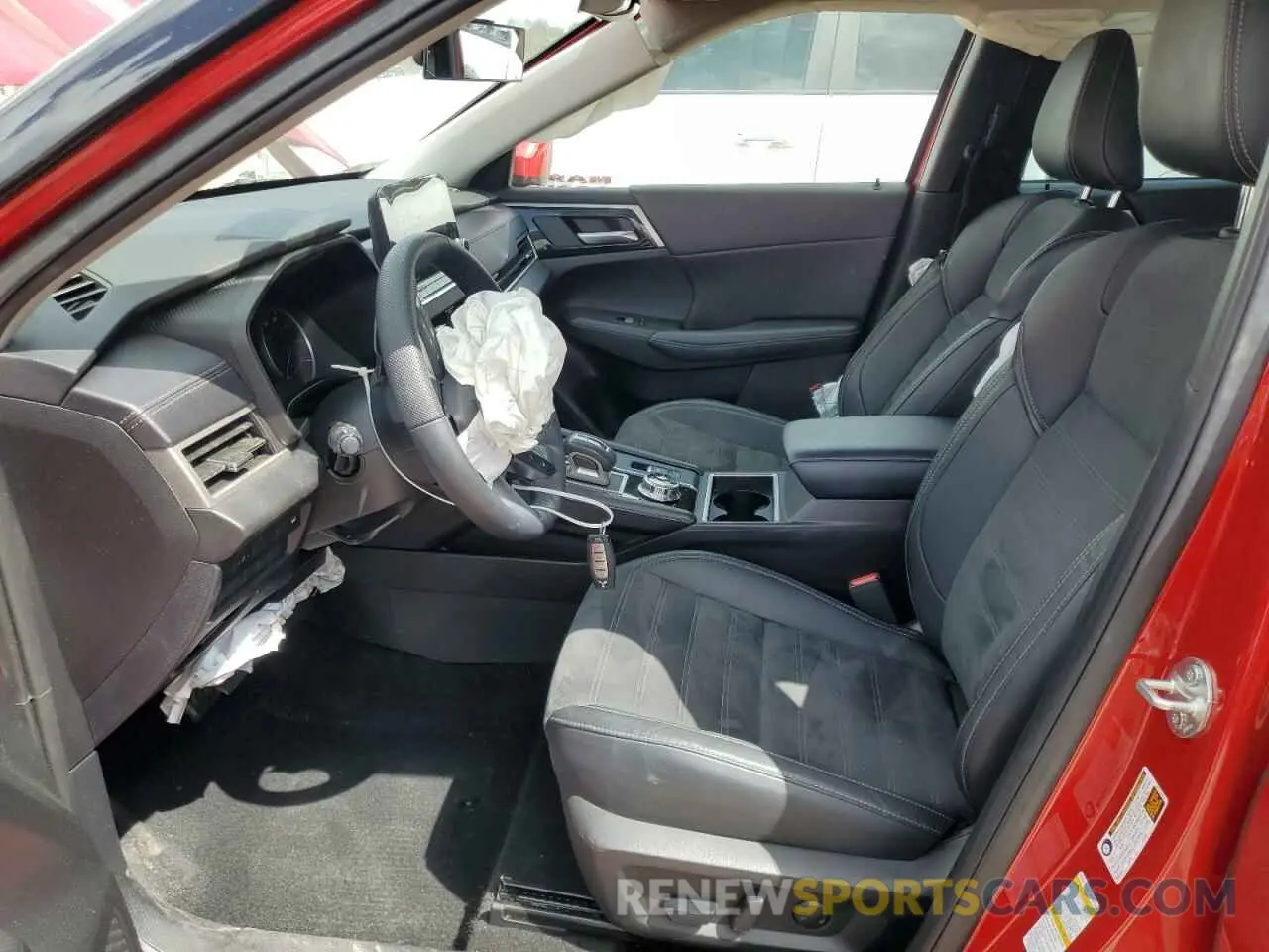 7 Photograph of a damaged car JA4J3UA84PZ033266 MITSUBISHI OUTLANDER 2023