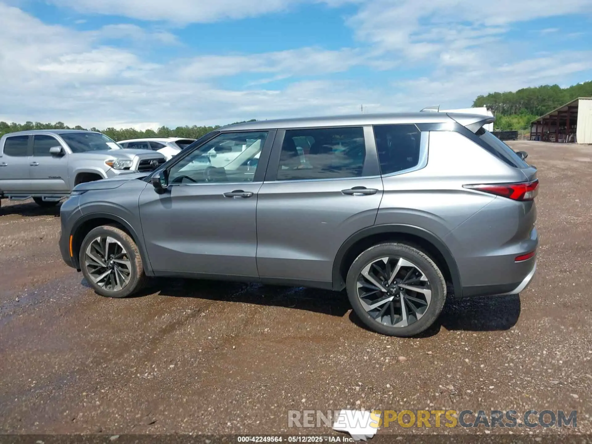 14 Photograph of a damaged car JA4J3UA86PZ051185 MITSUBISHI OUTLANDER 2023