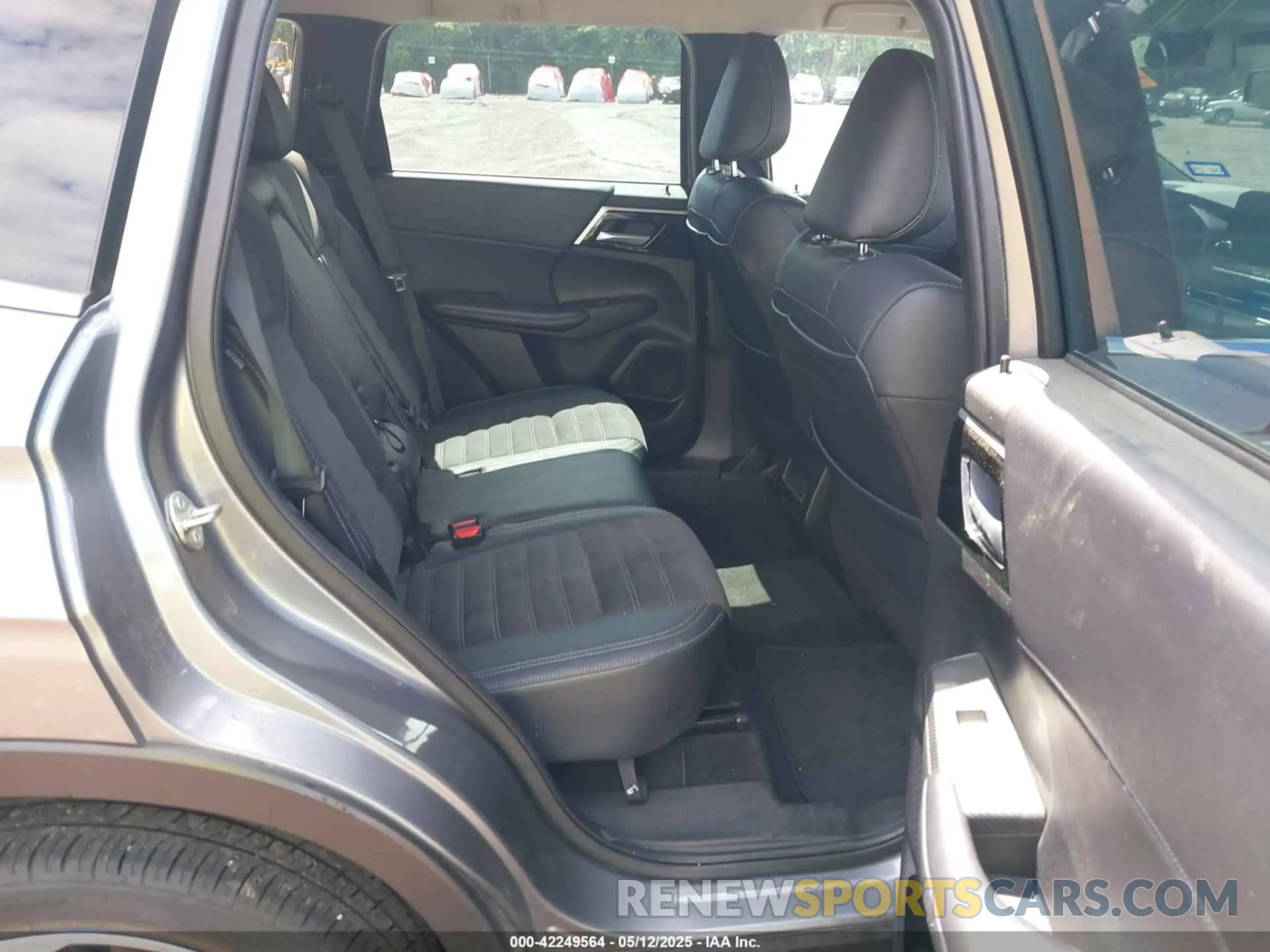 8 Photograph of a damaged car JA4J3UA86PZ051185 MITSUBISHI OUTLANDER 2023