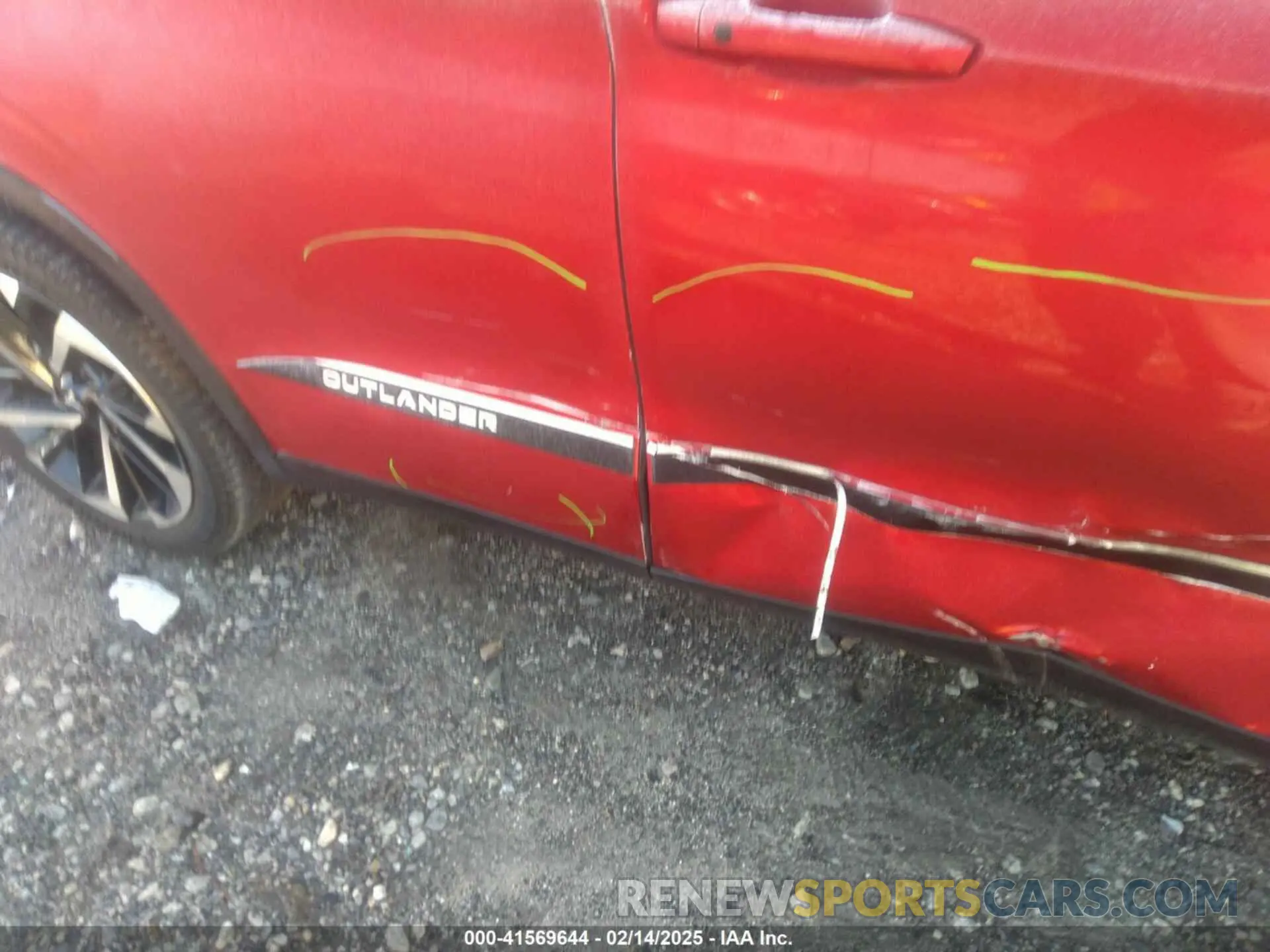 17 Photograph of a damaged car JA4J3UA87PZ045430 MITSUBISHI OUTLANDER 2023