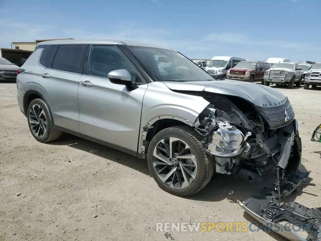 4 Фотография поврежденного автомобиля JA4J3UA87PZ057867 MITSUBISHI OUTLANDER 2023