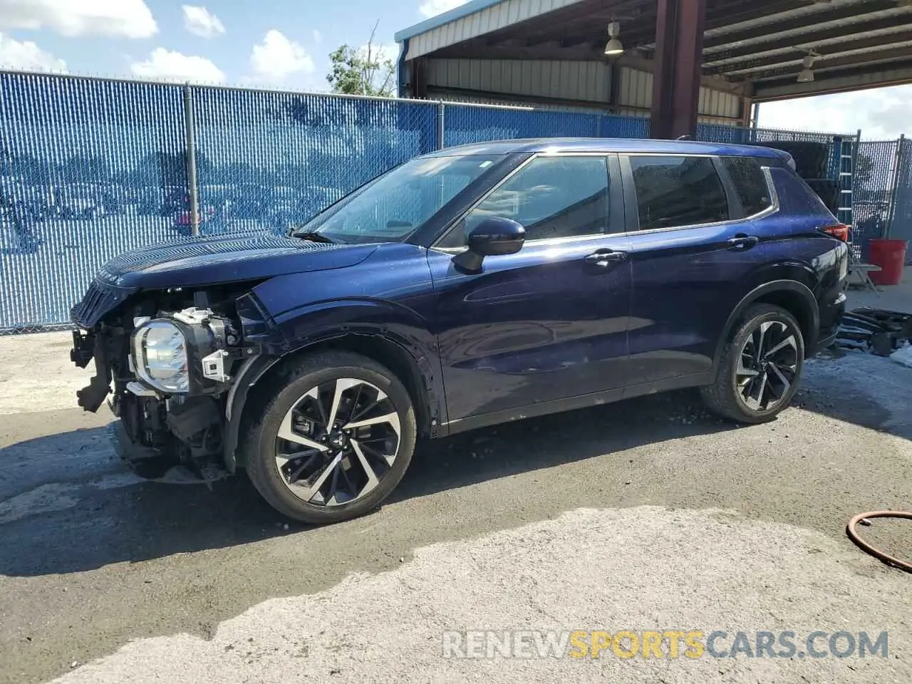 1 Фотография поврежденного автомобиля JA4J3UA8XPZ024202 MITSUBISHI OUTLANDER 2023