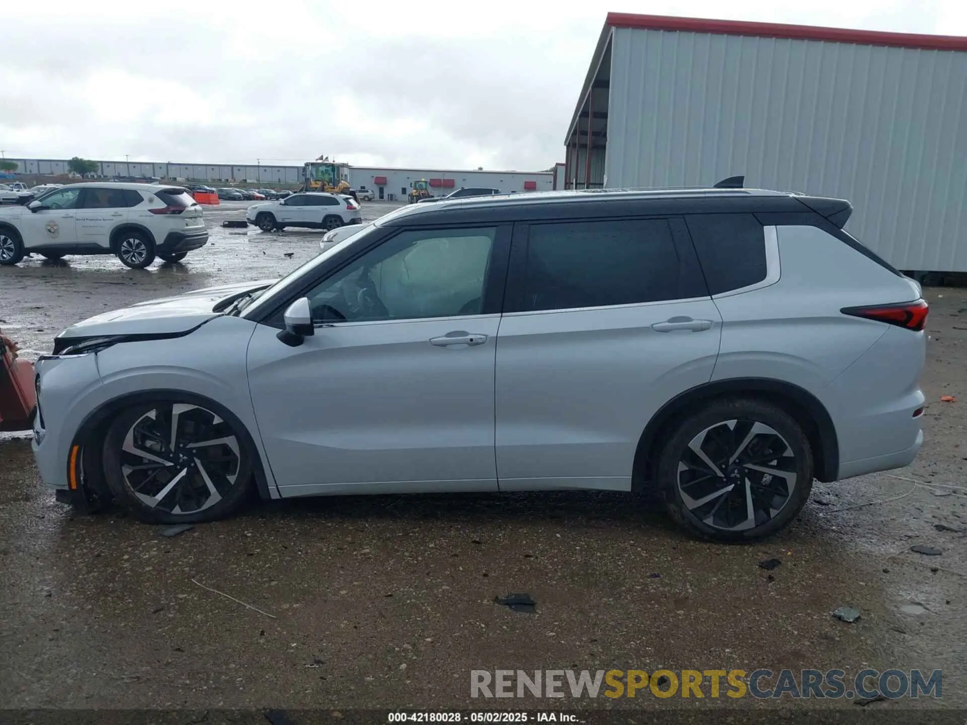 14 Photograph of a damaged car JA4J3VA80PZ022027 MITSUBISHI OUTLANDER 2023
