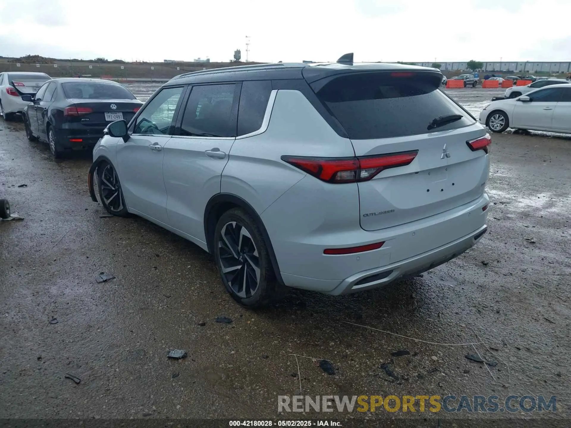 3 Photograph of a damaged car JA4J3VA80PZ022027 MITSUBISHI OUTLANDER 2023
