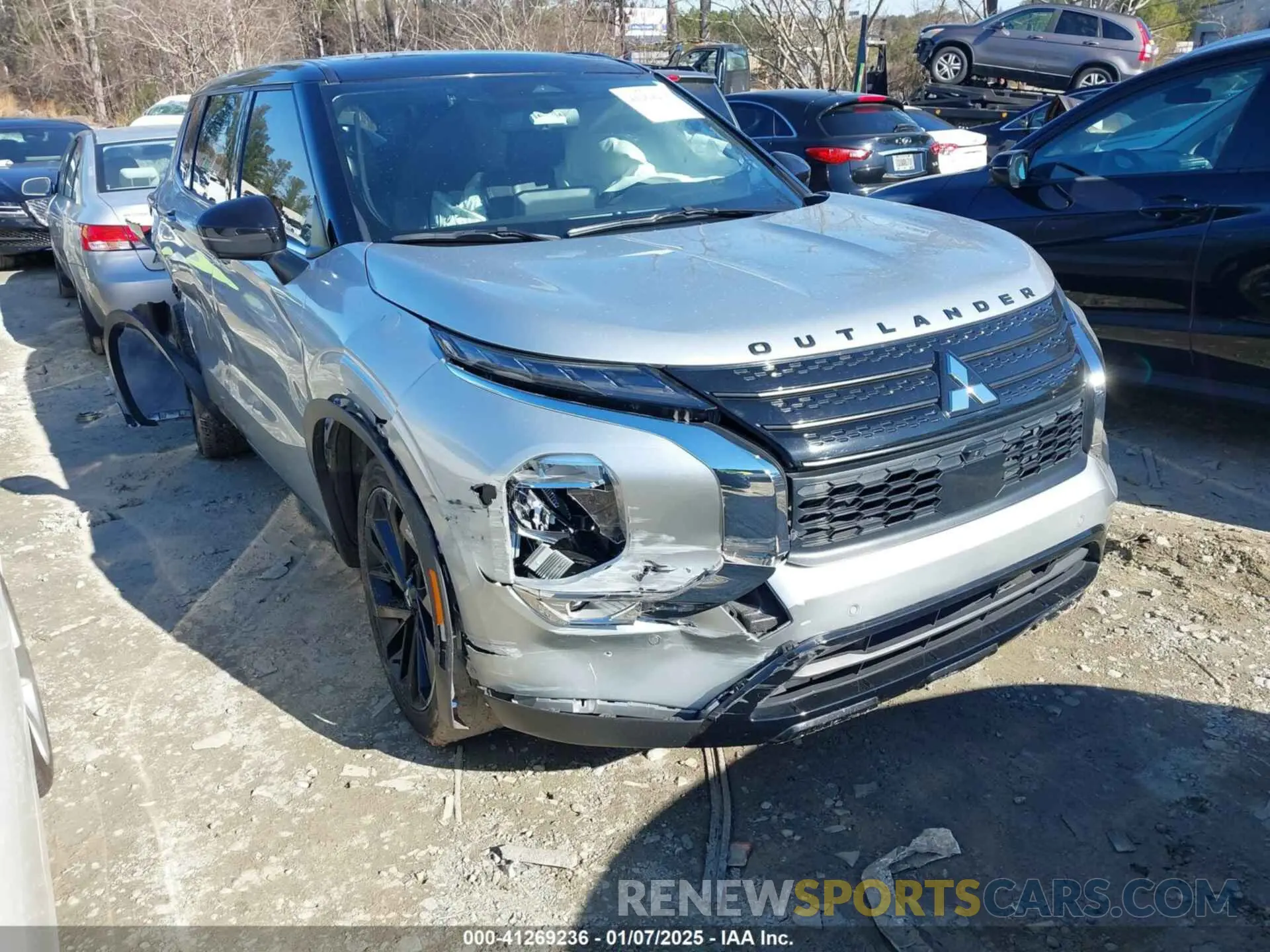 1 Фотография поврежденного автомобиля JA4J3VA84PZ007904 MITSUBISHI OUTLANDER 2023