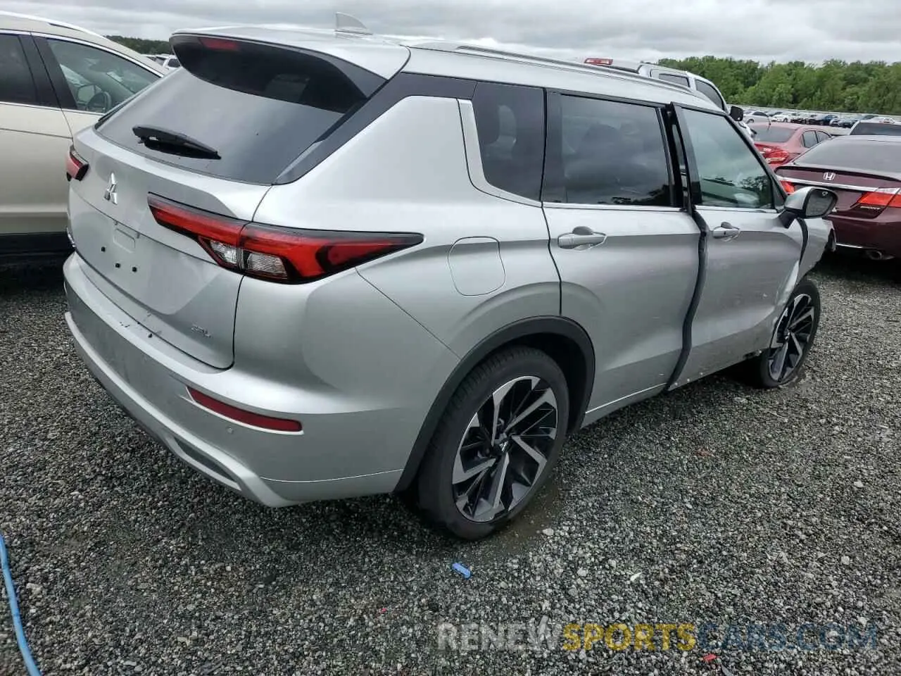 3 Photograph of a damaged car JA4J3VA85PZ016384 MITSUBISHI OUTLANDER 2023