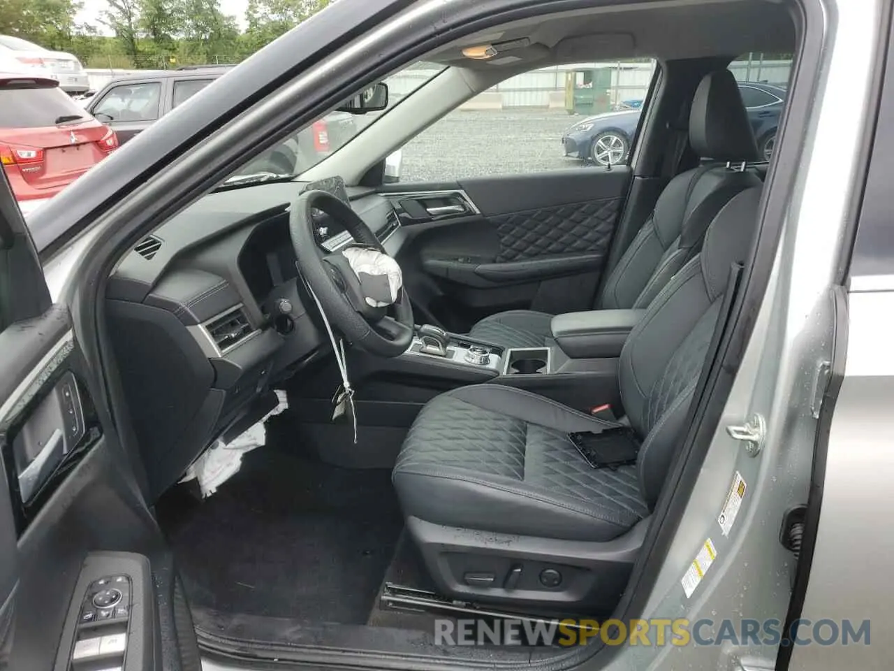 7 Photograph of a damaged car JA4J3VA85PZ016384 MITSUBISHI OUTLANDER 2023