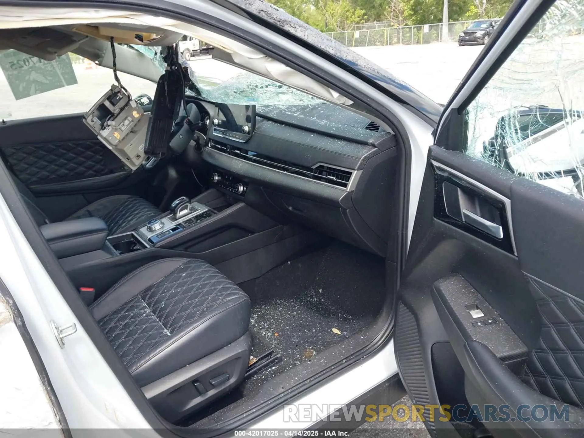 5 Фотография поврежденного автомобиля JA4J3VA89PZ009096 MITSUBISHI OUTLANDER 2023