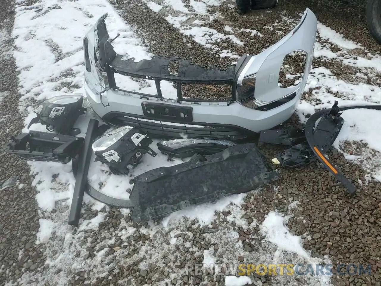13 Photograph of a damaged car JA4J4TA88PZ028255 MITSUBISHI OUTLANDER 2023