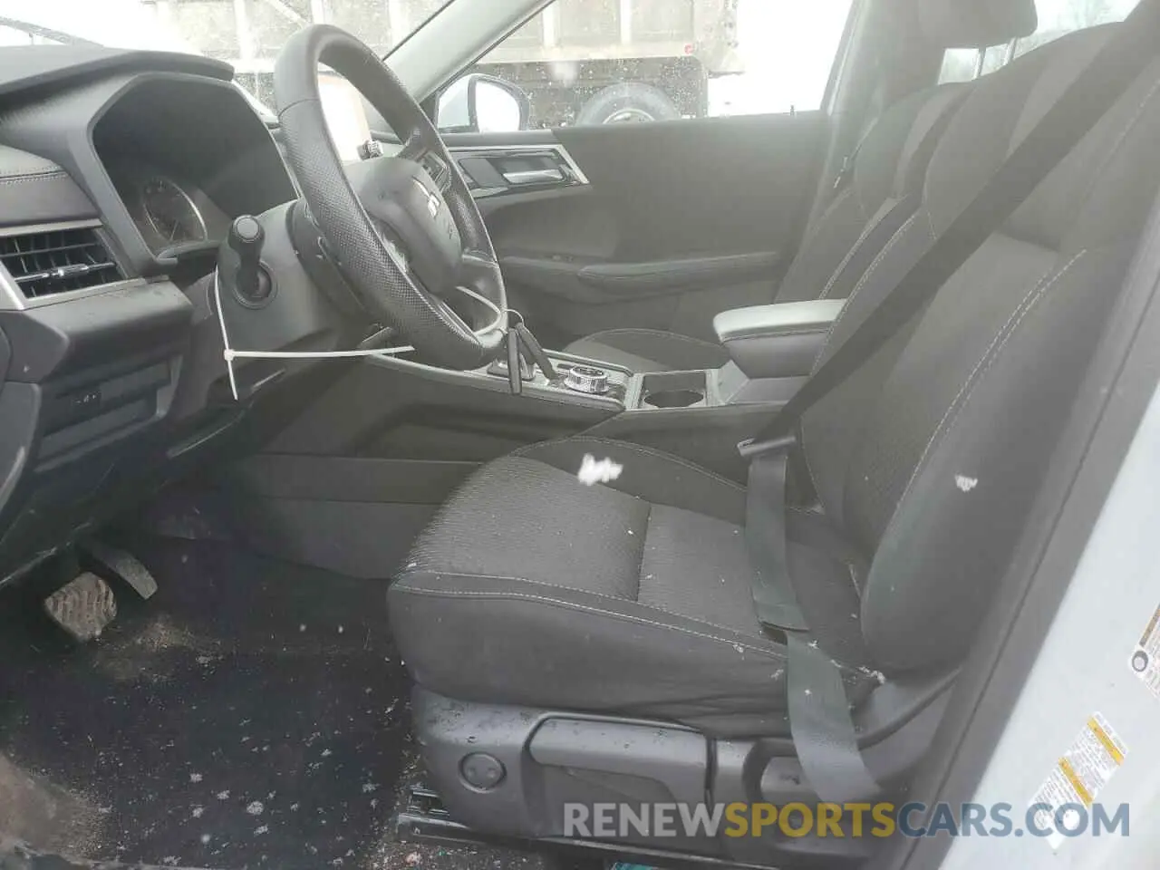 7 Photograph of a damaged car JA4J4TA88PZ028255 MITSUBISHI OUTLANDER 2023