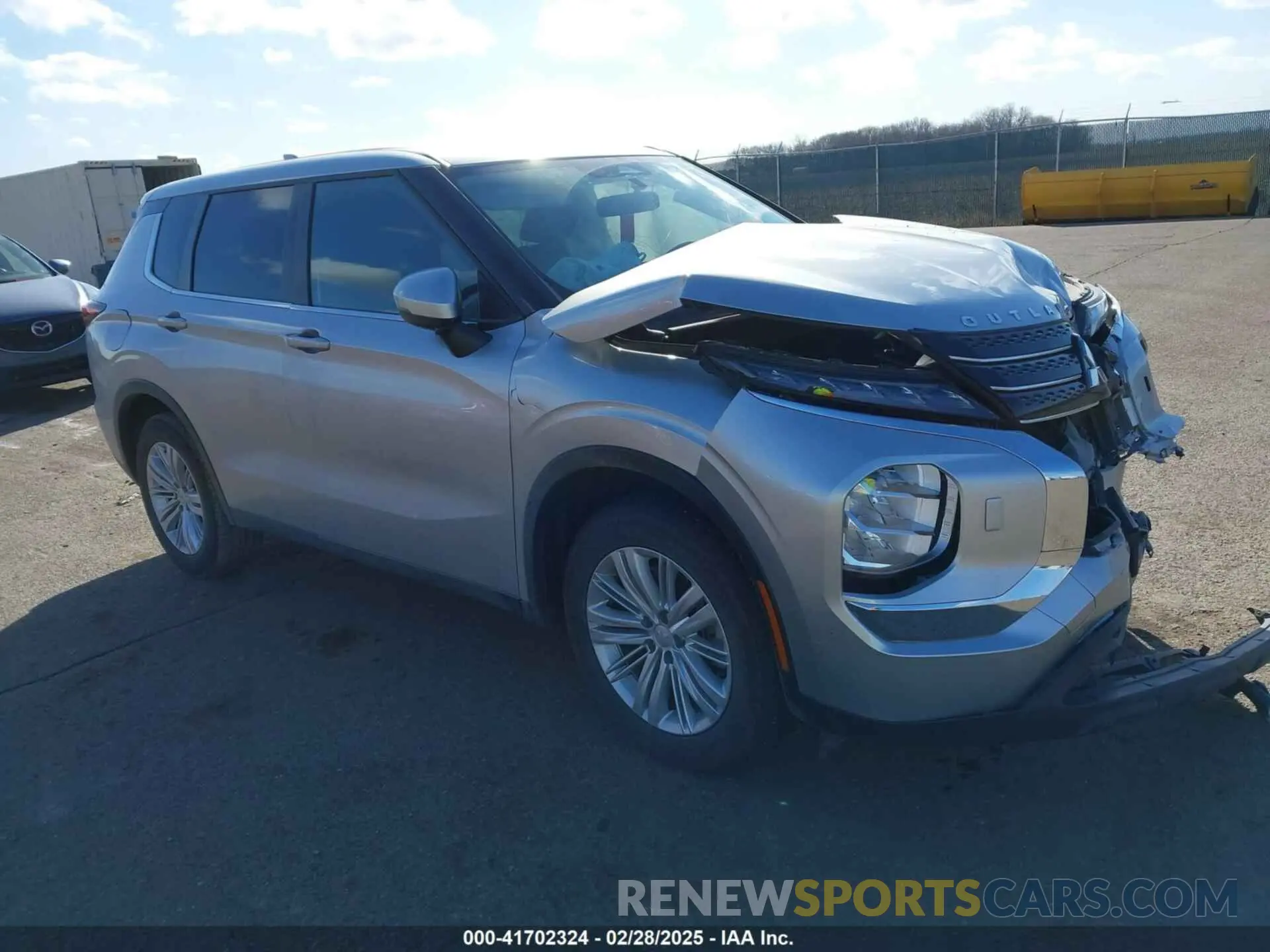 1 Photograph of a damaged car JA4J4TA89PZ027972 MITSUBISHI OUTLANDER 2023