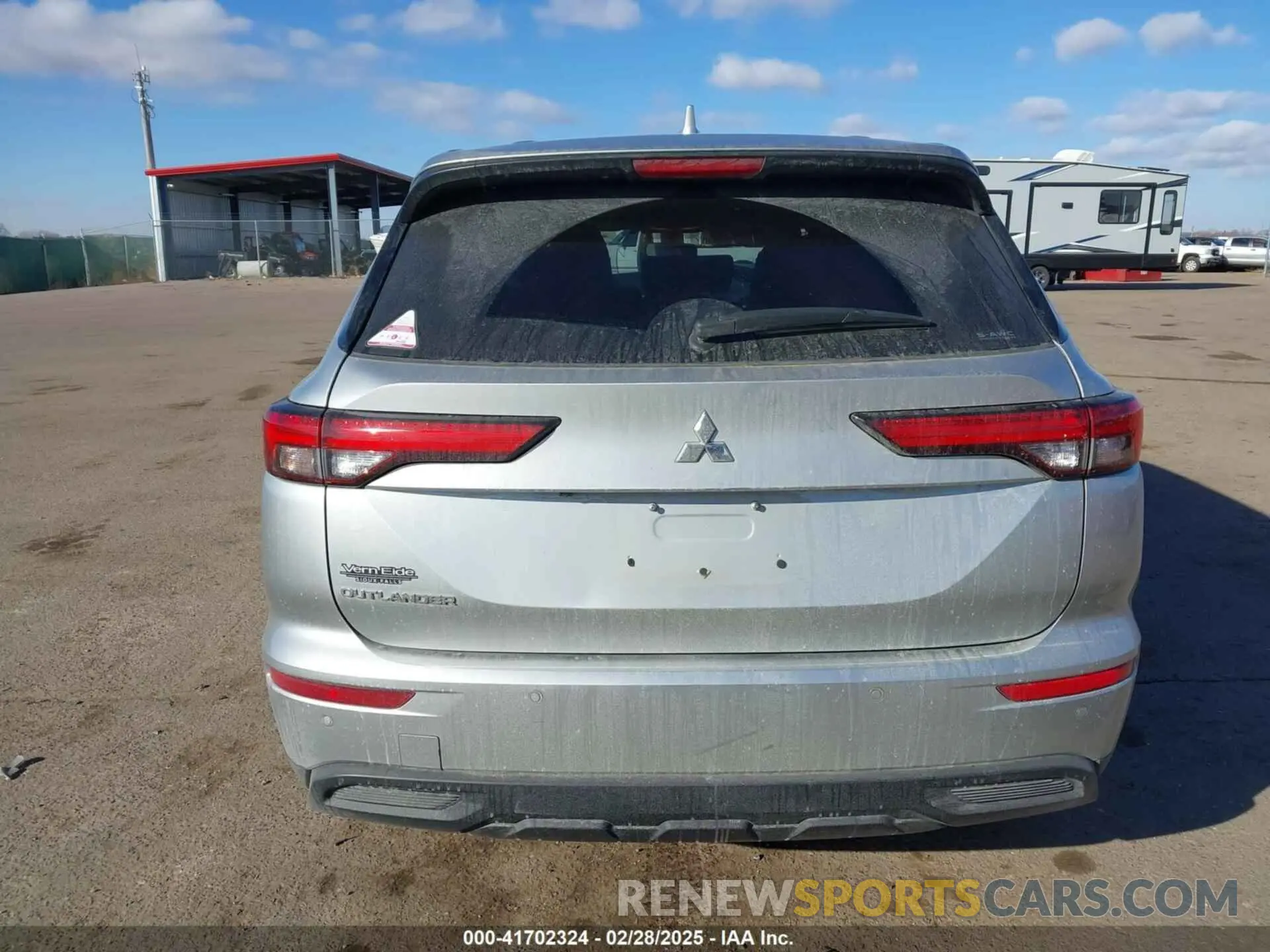 16 Photograph of a damaged car JA4J4TA89PZ027972 MITSUBISHI OUTLANDER 2023