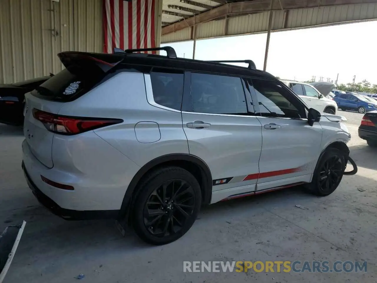 3 Фотография поврежденного автомобиля JA4J4UA81PZ047428 MITSUBISHI OUTLANDER 2023