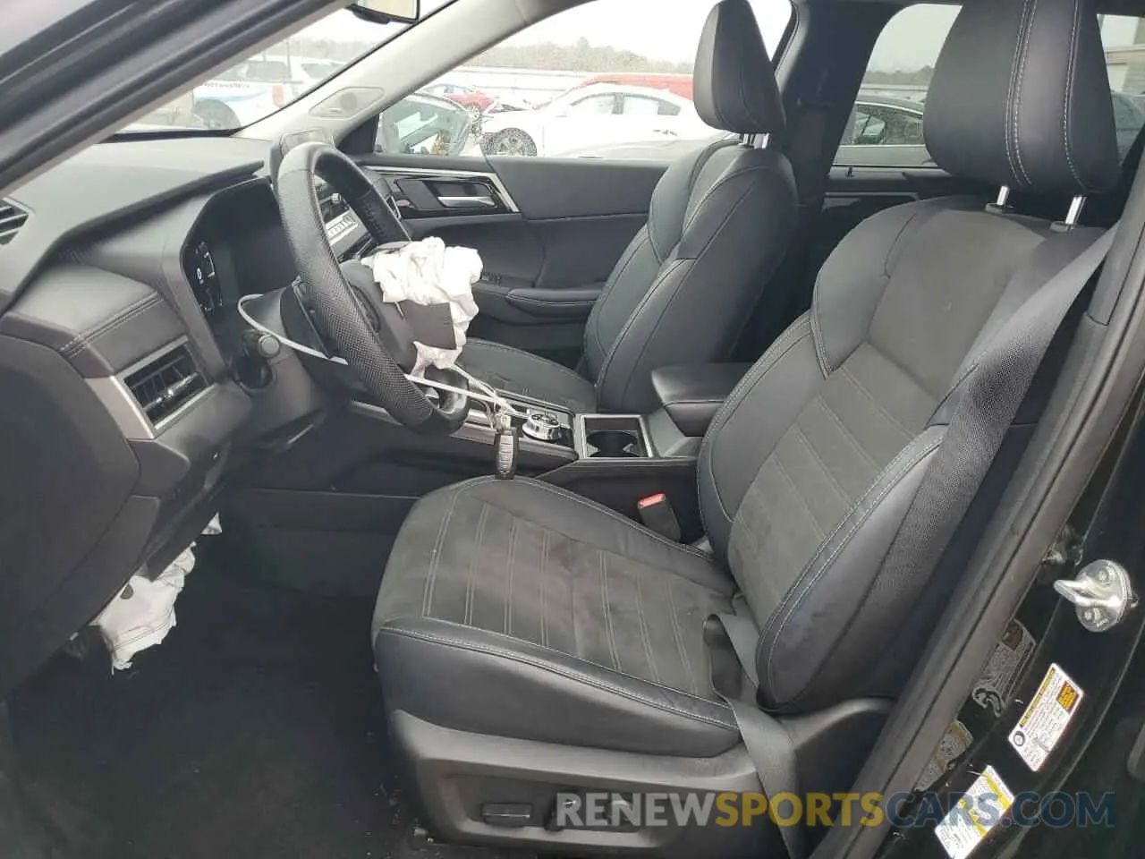7 Photograph of a damaged car JA4J4UA82PZ052668 MITSUBISHI OUTLANDER 2023