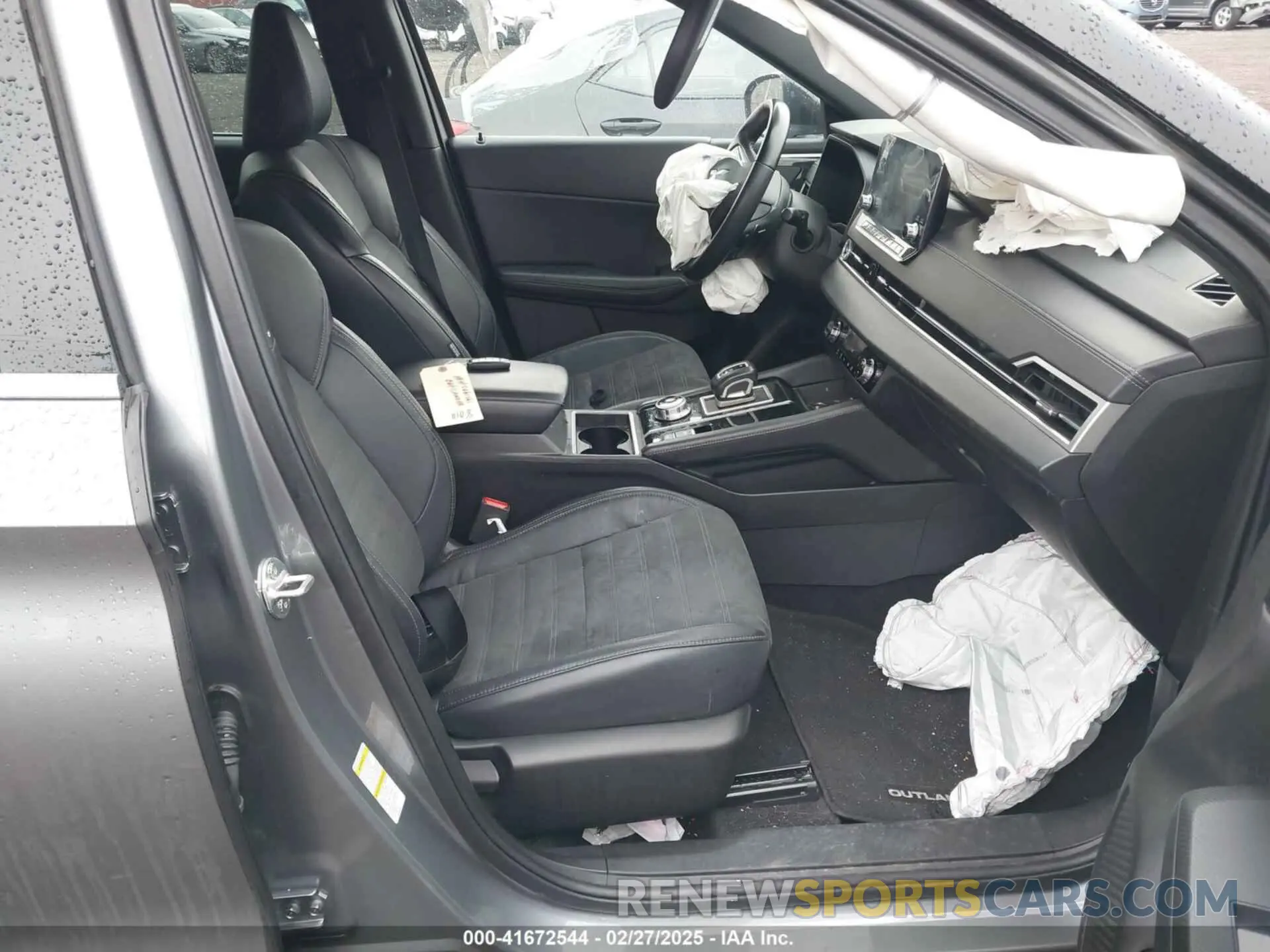 5 Фотография поврежденного автомобиля JA4J4UA84PZ048010 MITSUBISHI OUTLANDER 2023