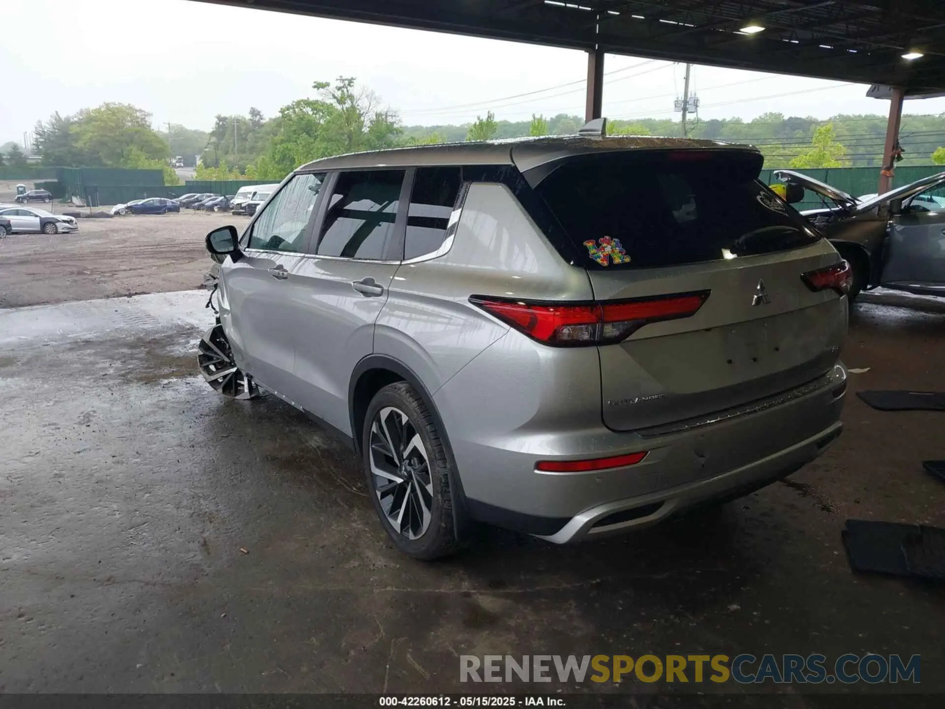 3 Фотография поврежденного автомобиля JA4J4UA86PZ013565 MITSUBISHI OUTLANDER 2023