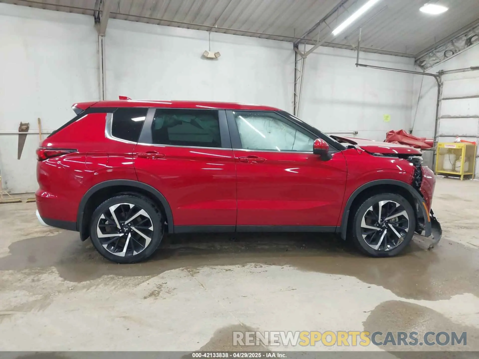 13 Фотография поврежденного автомобиля JA4J4UA86PZ048784 MITSUBISHI OUTLANDER 2023