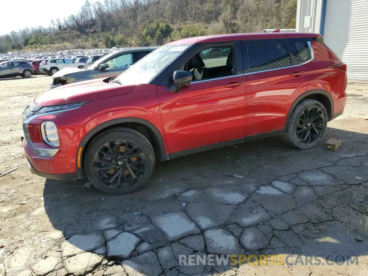 1 Фотография поврежденного автомобиля JA4J4UA87PZ020038 MITSUBISHI OUTLANDER 2023