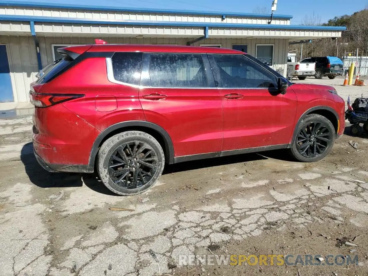 3 Фотография поврежденного автомобиля JA4J4UA87PZ020038 MITSUBISHI OUTLANDER 2023