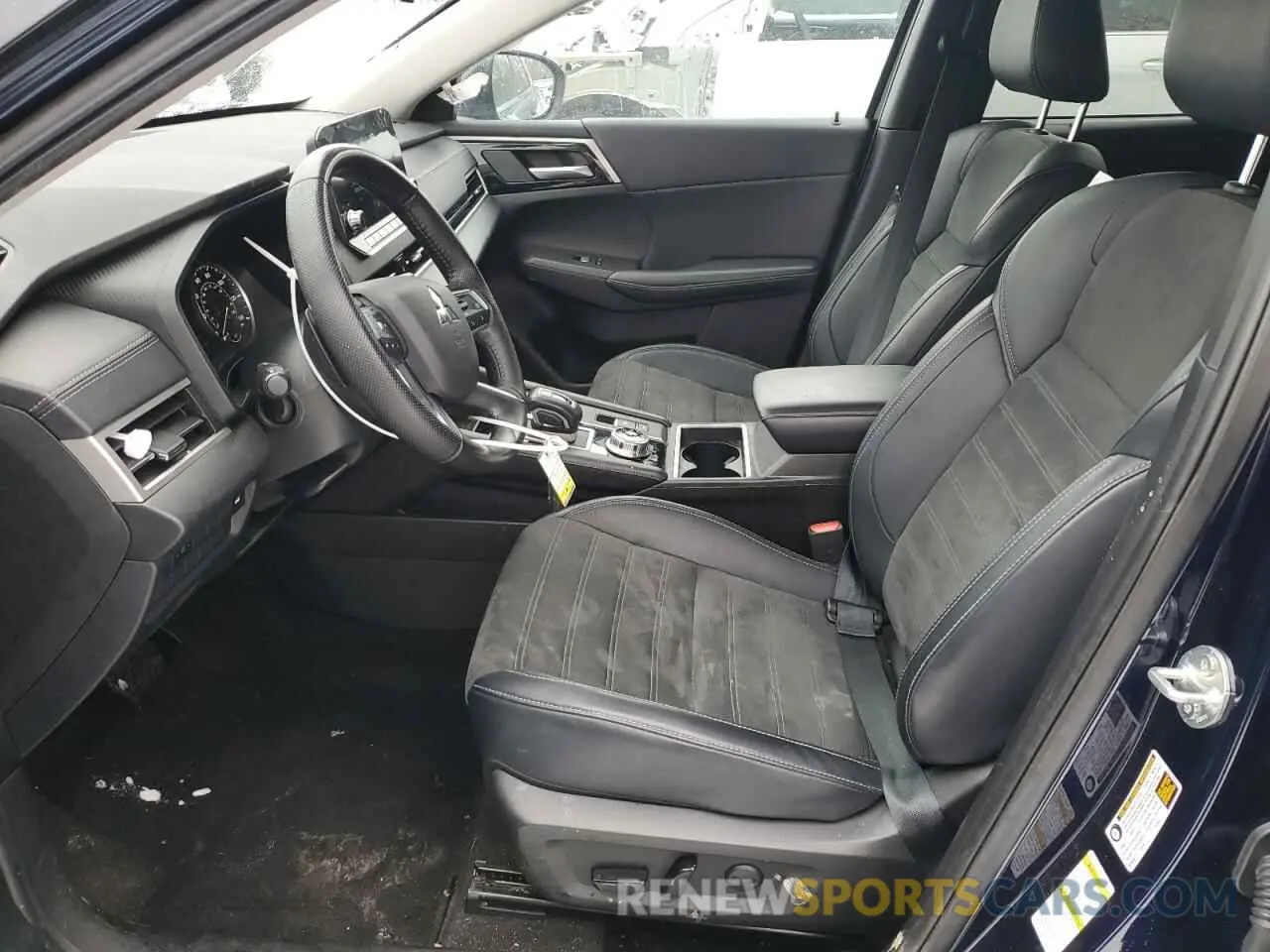 7 Фотография поврежденного автомобиля JA4J4UA87PZ057350 MITSUBISHI OUTLANDER 2023