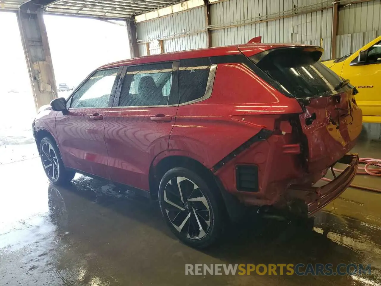 2 Фотография поврежденного автомобиля JA4J4UA88PZ040654 MITSUBISHI OUTLANDER 2023