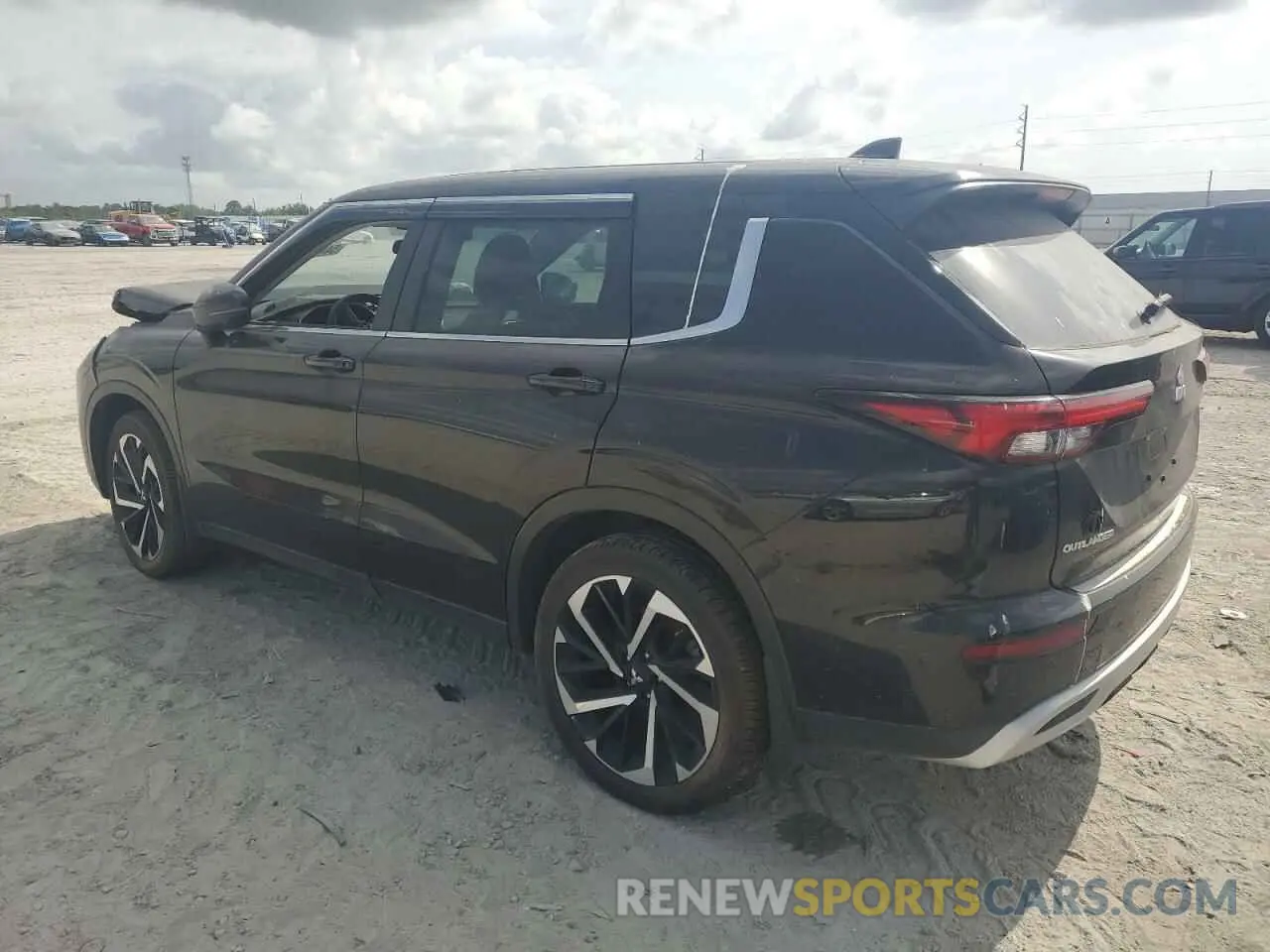 2 Фотография поврежденного автомобиля JA4J4UA8XPZ051137 MITSUBISHI OUTLANDER 2023