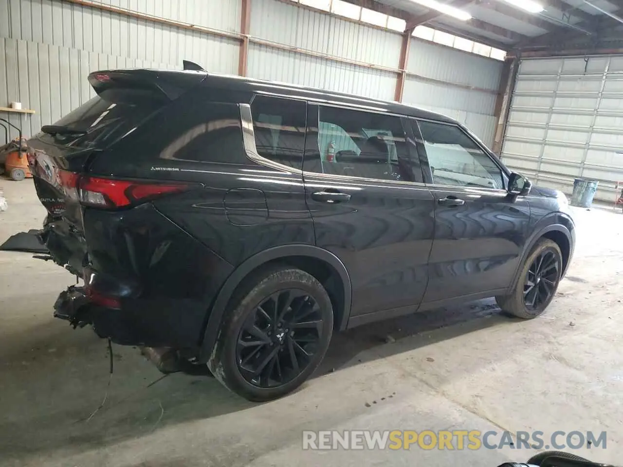 3 Фотография поврежденного автомобиля JA4J4VA80PZ038953 MITSUBISHI OUTLANDER 2023