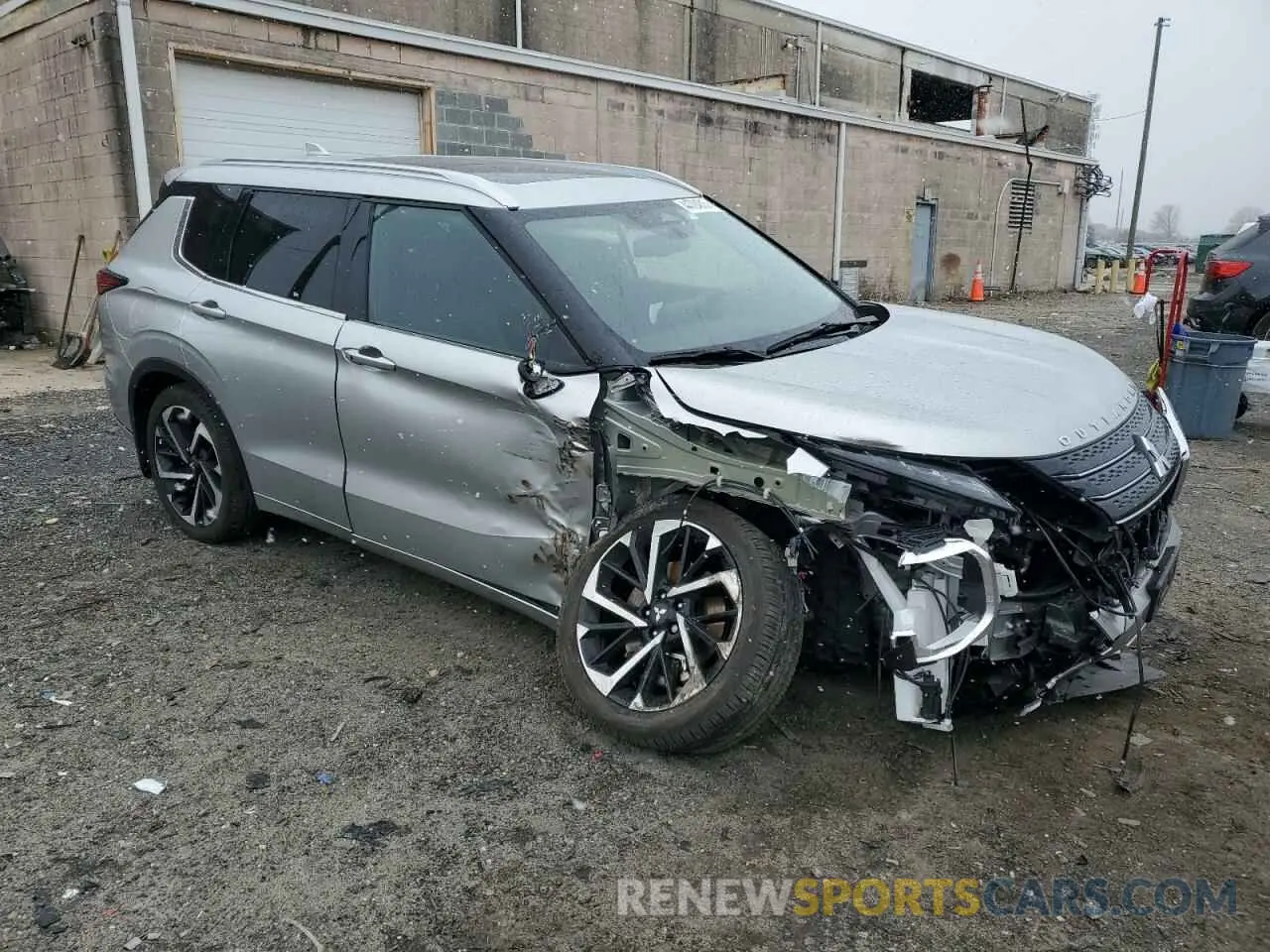 4 Фотография поврежденного автомобиля JA4J4VA80PZ043358 MITSUBISHI OUTLANDER 2023